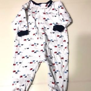 0-3 month boys white with car print footie
